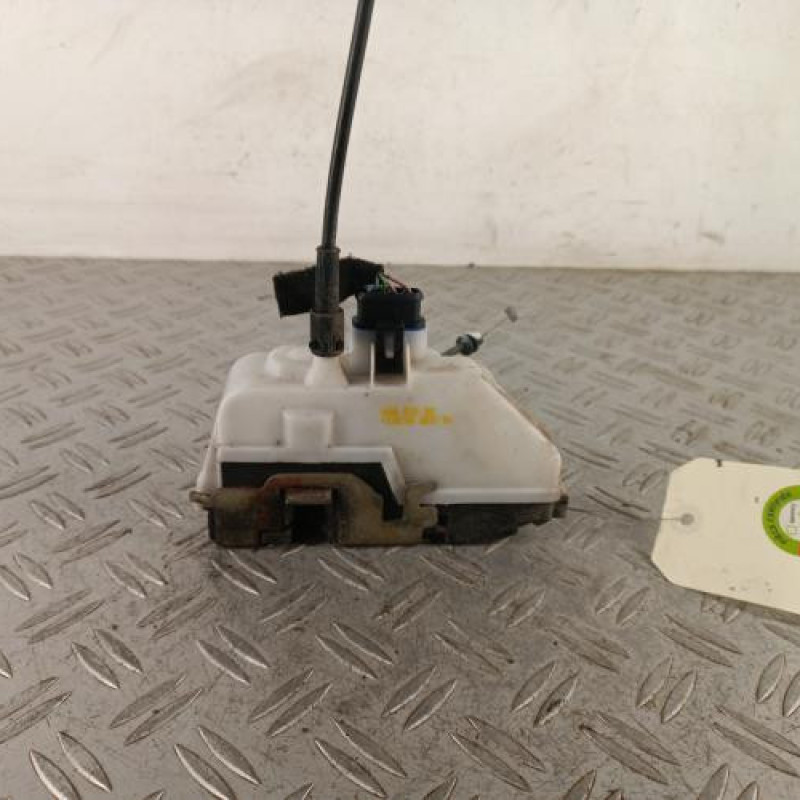 Serrure avant droit CITROEN C3 1 Serrure avant droit CITROEN C3 1