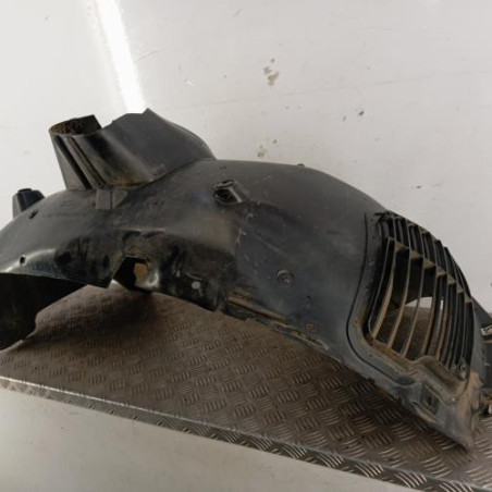 Pare boue avant droit PEUGEOT PARTNER 3 Photo n°1