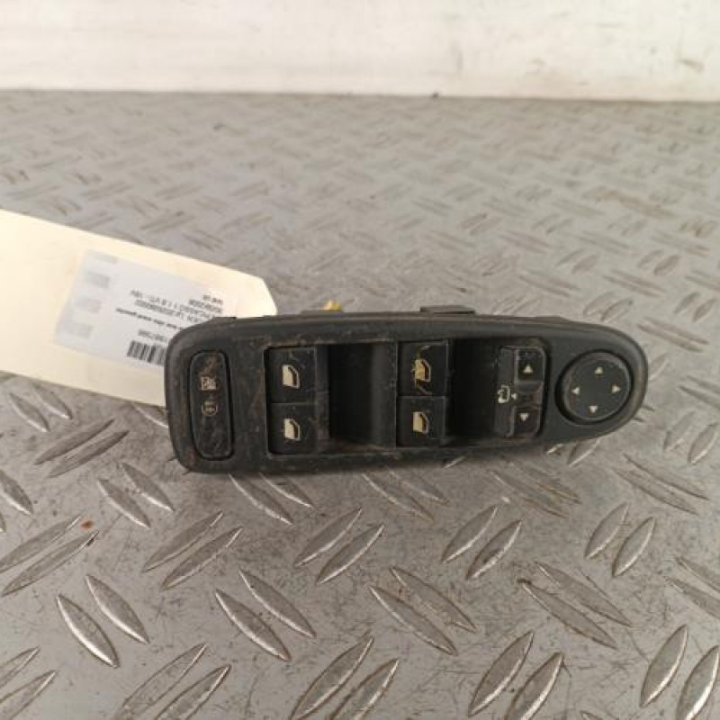 Interrupteur de leve vitre avant gauche CITROEN C4 PICASSO 1