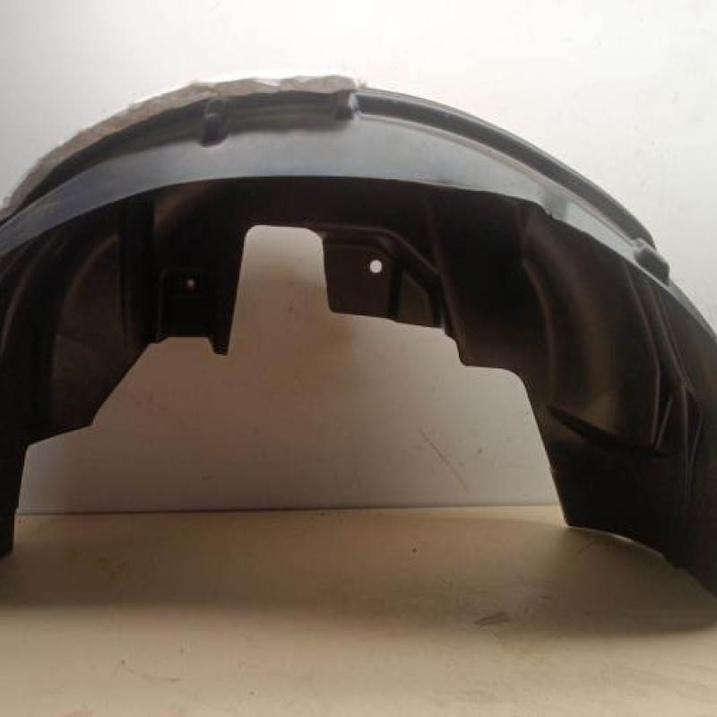 Pare boue arriere gauche PEUGEOT 2008 2