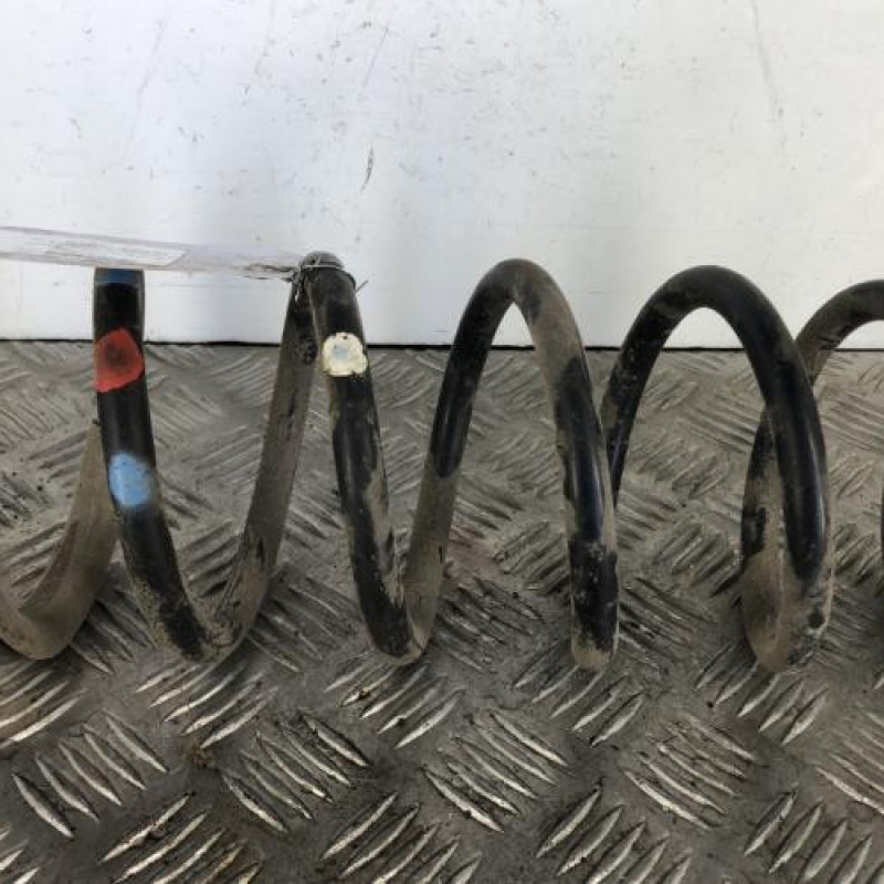 Ressort de suspension arriere gauche CITROEN C4 GRAND PICASSO 1