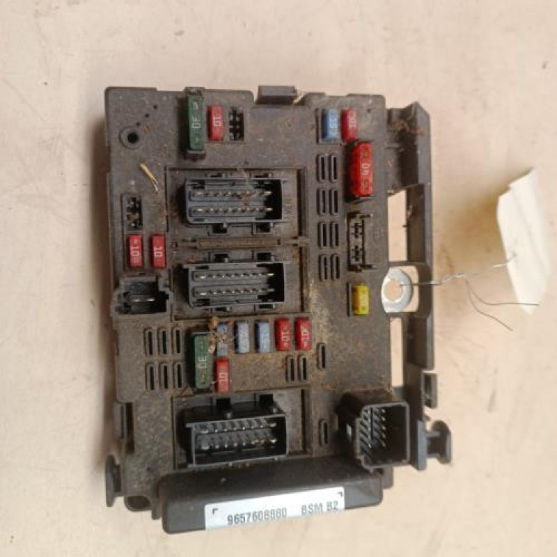 Boitier servitude moteur (BSM) PEUGEOT 206