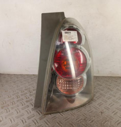 Feu arriere principal droit (feux) TOYOTA COROLLA VERSO 2 Photo n°1