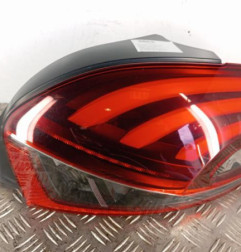 Feu arriere principal droit (feux) PEUGEOT 208 1 Photo n°1