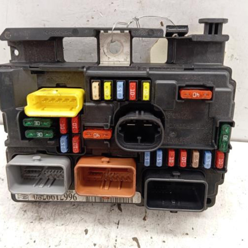 Boitier servitude moteur (BSM) PEUGEOT 207