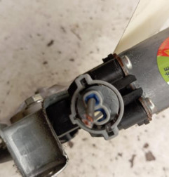 Leve vitre electrique avant droit RENAULT MASTER 2 Photo n°3