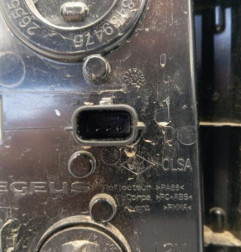 Feu de pare choc arriere droit RENAULT TRAFIC 3 COURT Photo n°3