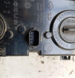 Feu de pare choc arriere gauche RENAULT TRAFIC 3 COURT Photo n°3