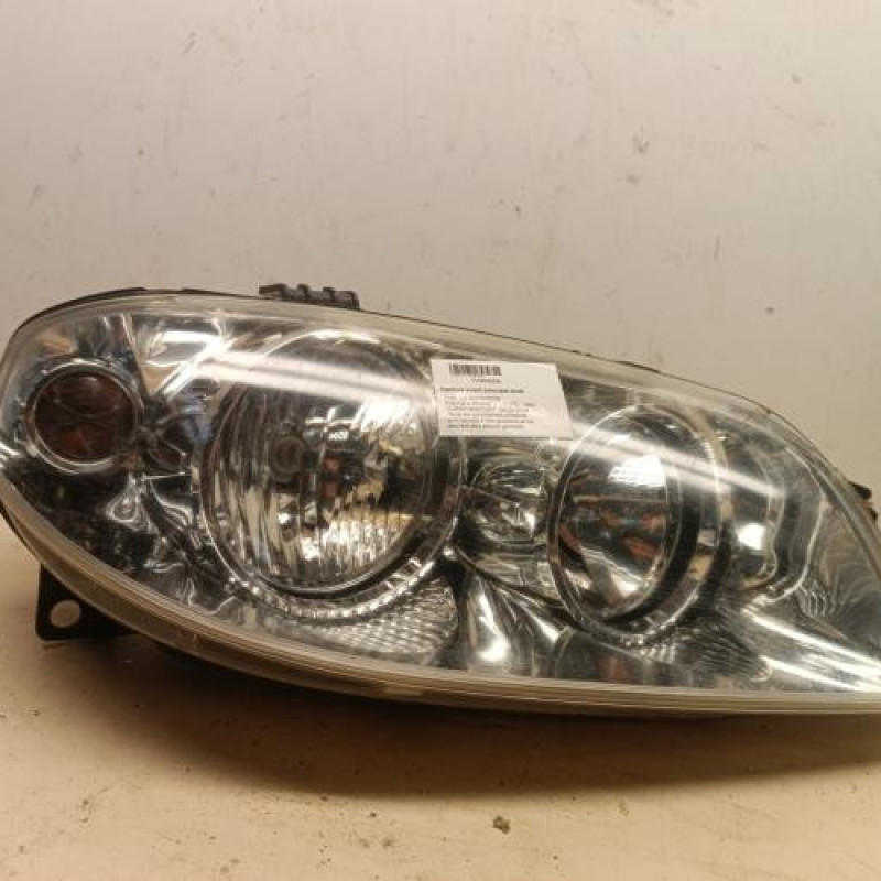 Optique avant principal droit (feux)(phare) FIAT PUNTO 2