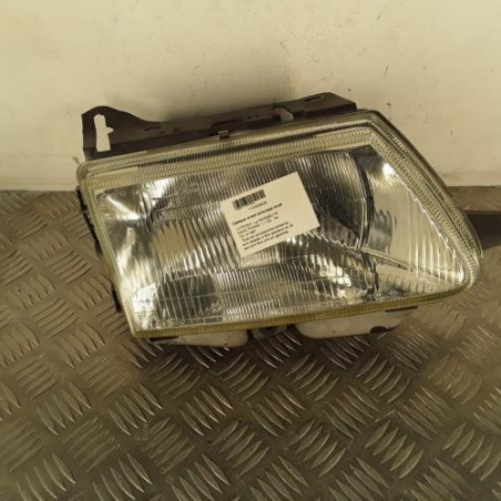 Optique avant principal droit (feux)(phare) CITROEN SAXO Photo n°1