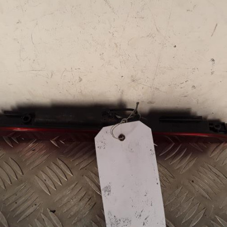 Feu arriere stop central RENAULT CLIO 2 CAMPUS