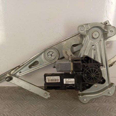 Leve vitre electrique avant gauche RENAULT MEGANE 3 Photo n°1