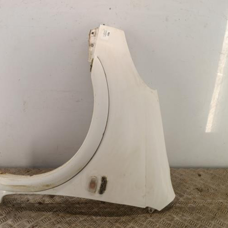 Aile avant gauche TOYOTA YARIS VERSO