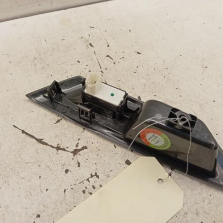 Interrupteur de leve vitre arriere droit PEUGEOT 308 3