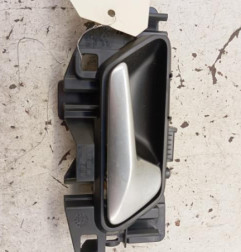 Poignee interieur arriere droit PEUGEOT 308 3 Photo n°1