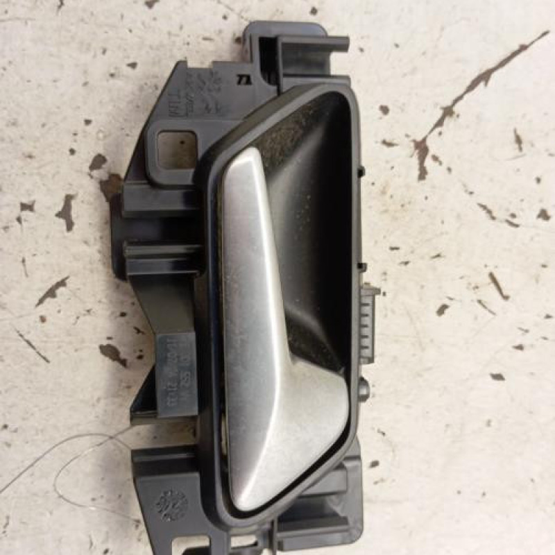Poignee interieur avant droit PEUGEOT 308 3