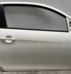 Porte avant droit TOYOTA AYGO 2 Photo n°1