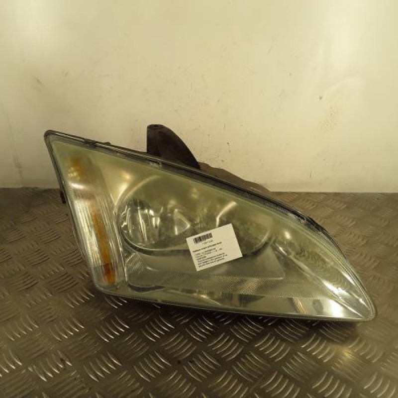 Optique avant principal droit (feux)(phare) FORD FOCUS 2