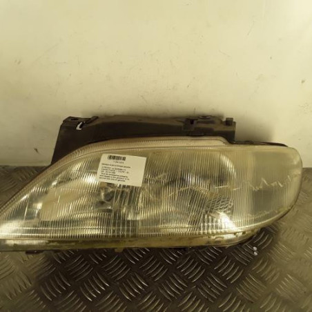 Optique avant principal gauche (feux)(phare) CITROEN XSARA Photo n°1