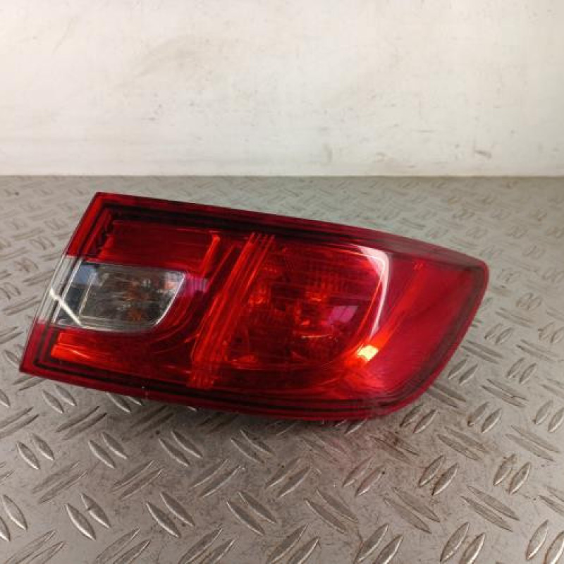 Feu arriere principal droit (feux) RENAULT CLIO 4 Feu arriere principal droit (feux) RENAULT CLIO 4