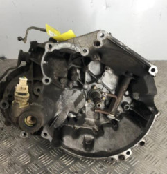 Boite de vitesses PEUGEOT 106 Photo n°1