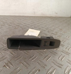 Interrupteur de leve vitre arriere gauche RENAULT CLIO 5 Photo n°1