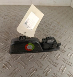 Interrupteur de leve vitre arriere gauche RENAULT CLIO 5