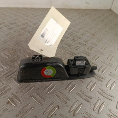 Interrupteur de leve vitre arriere gauche RENAULT CLIO 5
