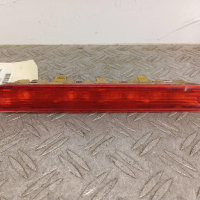 Feu arriere stop central PEUGEOT 207