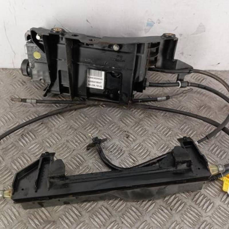 Bloc electrique de frein a main RENAULT SCENIC 2