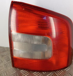 Feu arriere principal droit (feux) SKODA OCTAVIA 2 Photo n°1
