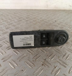 Interrupteur de leve vitre avant gauche RENAULT CLIO 4 Photo n°1