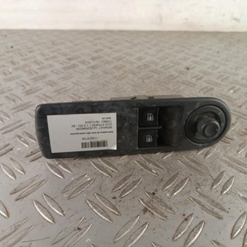 Interrupteur de leve vitre avant gauche RENAULT CLIO 4