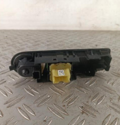 Interrupteur de leve vitre avant gauche RENAULT CLIO 4