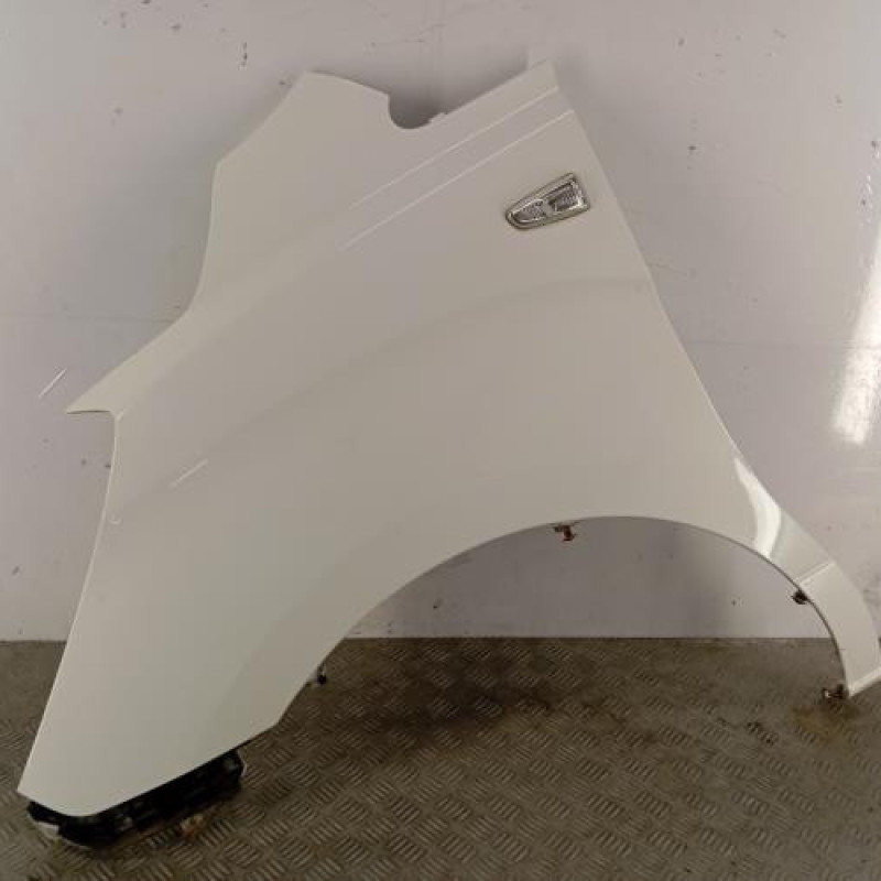 Aile avant gauche HYUNDAI H1 2 STAREX
