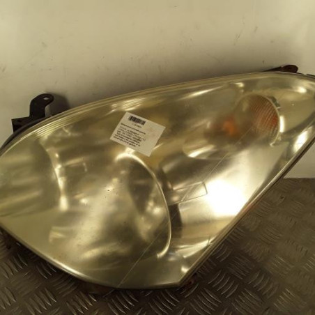 Optique avant principal gauche (feux)(phare) TOYOTA COROLLA VERSO 2 Photo n°1