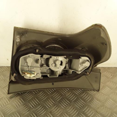Feu arriere principal droit (feux) TOYOTA COROLLA VERSO 2