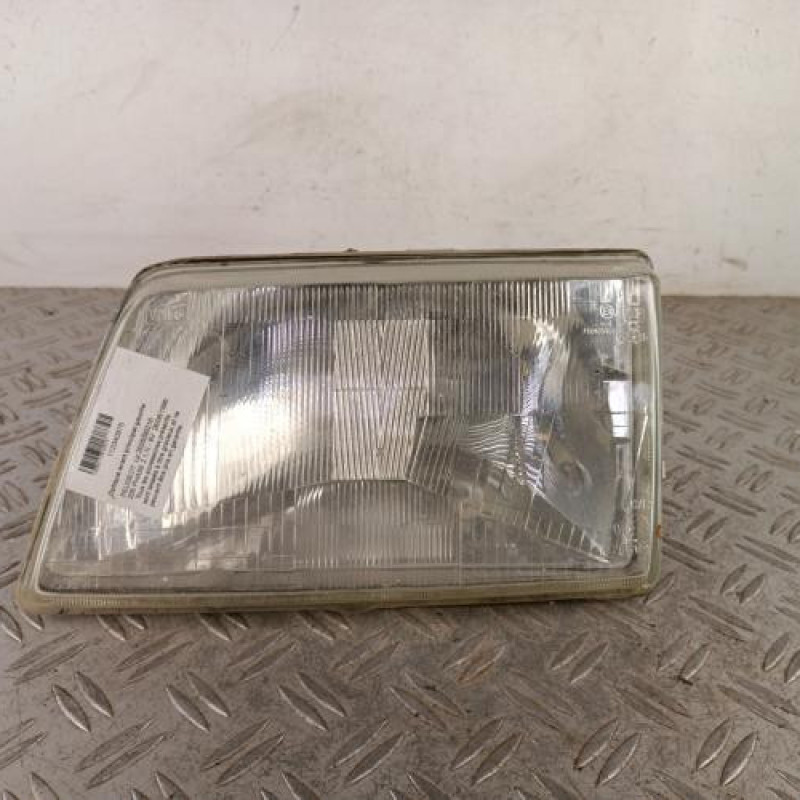 Optique avant principal gauche (feux)(phare) PEUGEOT 205