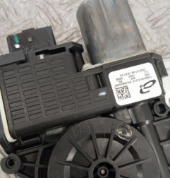 Leve vitre electrique avant gauche DACIA DUSTER 2 Photo n°3