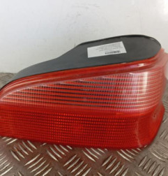 Feu arriere principal droit (feux) PEUGEOT 106 Photo n°1