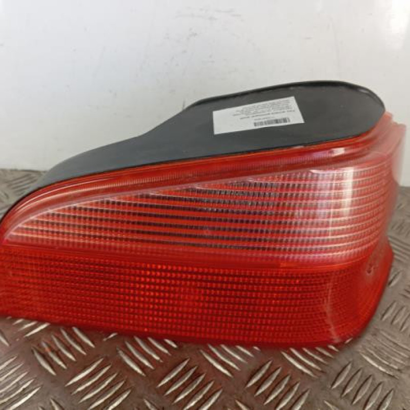 Feu arriere principal droit (feux) PEUGEOT 106