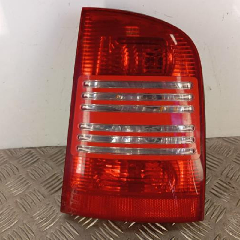 Feu arriere principal droit (feux) SKODA OCTAVIA 1