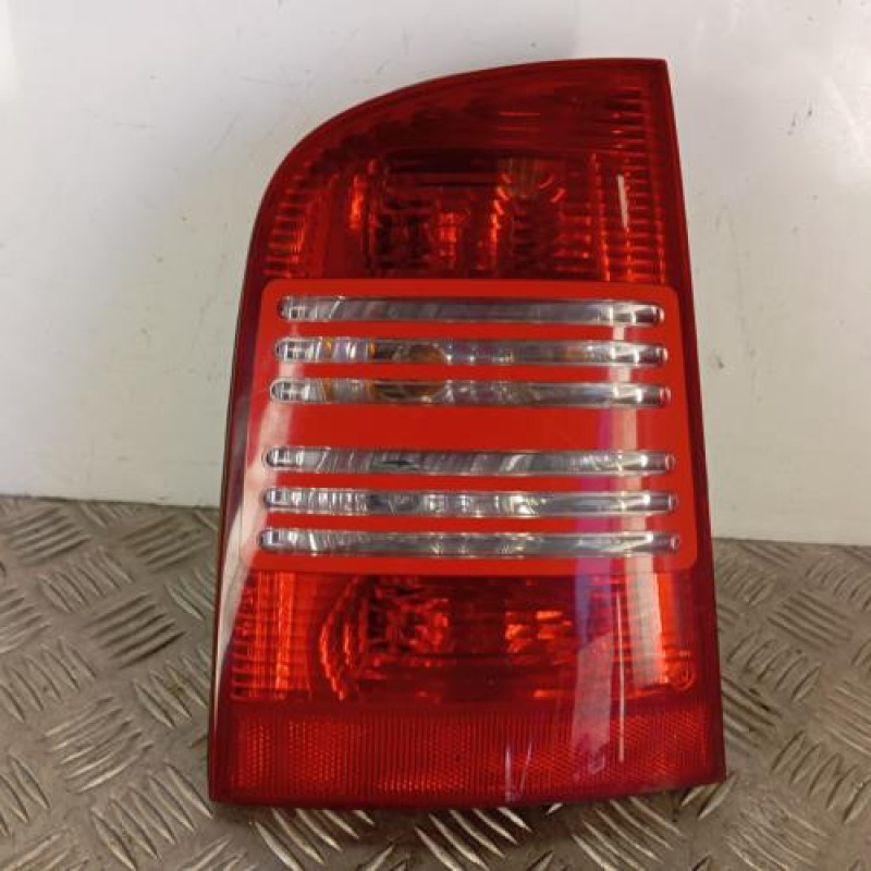 Feu arriere principal gauche (feux) SKODA OCTAVIA 1