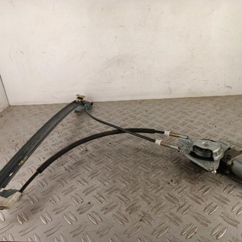 Leve vitre electrique avant gauche CITROEN SAXO