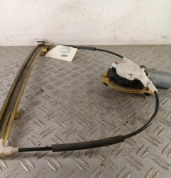 Leve vitre electrique avant droit RENAULT MEGANE 1 Photo n°1
