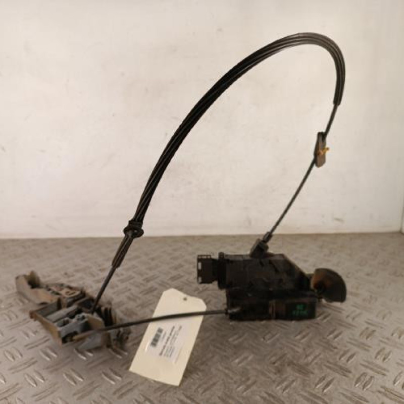 Serrure avant gauche PEUGEOT 207