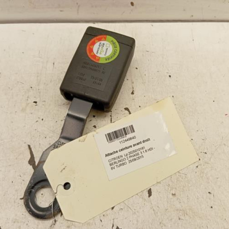 Attache ceinture avant droit CITROEN BERLINGO 2