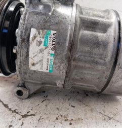 Compresseur clim VOLVO V 60 2 Photo n°3
