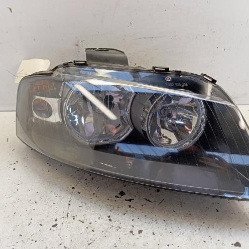 Optique avant principal droit (feux)(phare) AUDI A3 2