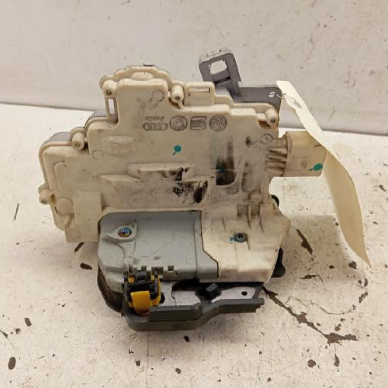 Serrure avant droit AUDI A3 2